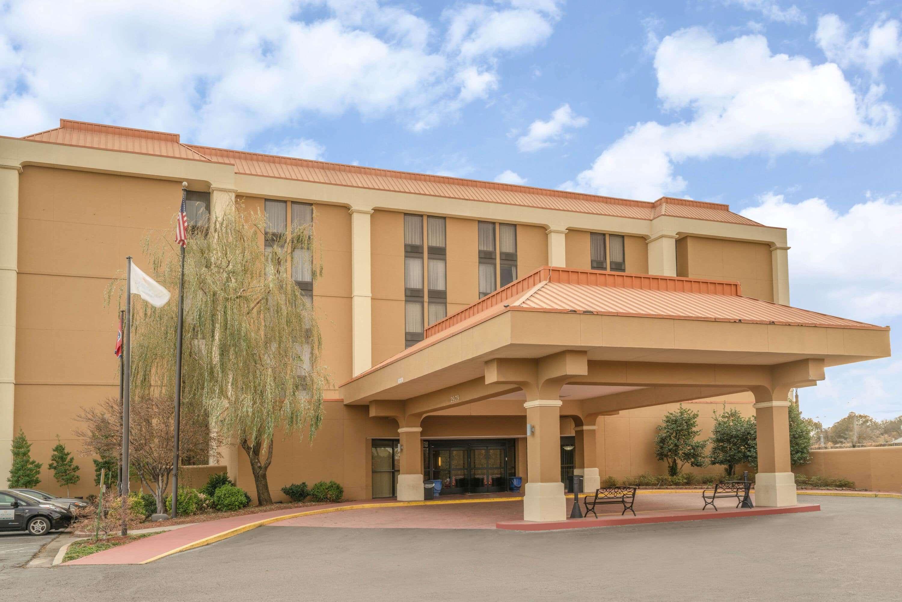 La Quinta By Wyndham Memphis Airport Graceland Екстериор снимка
