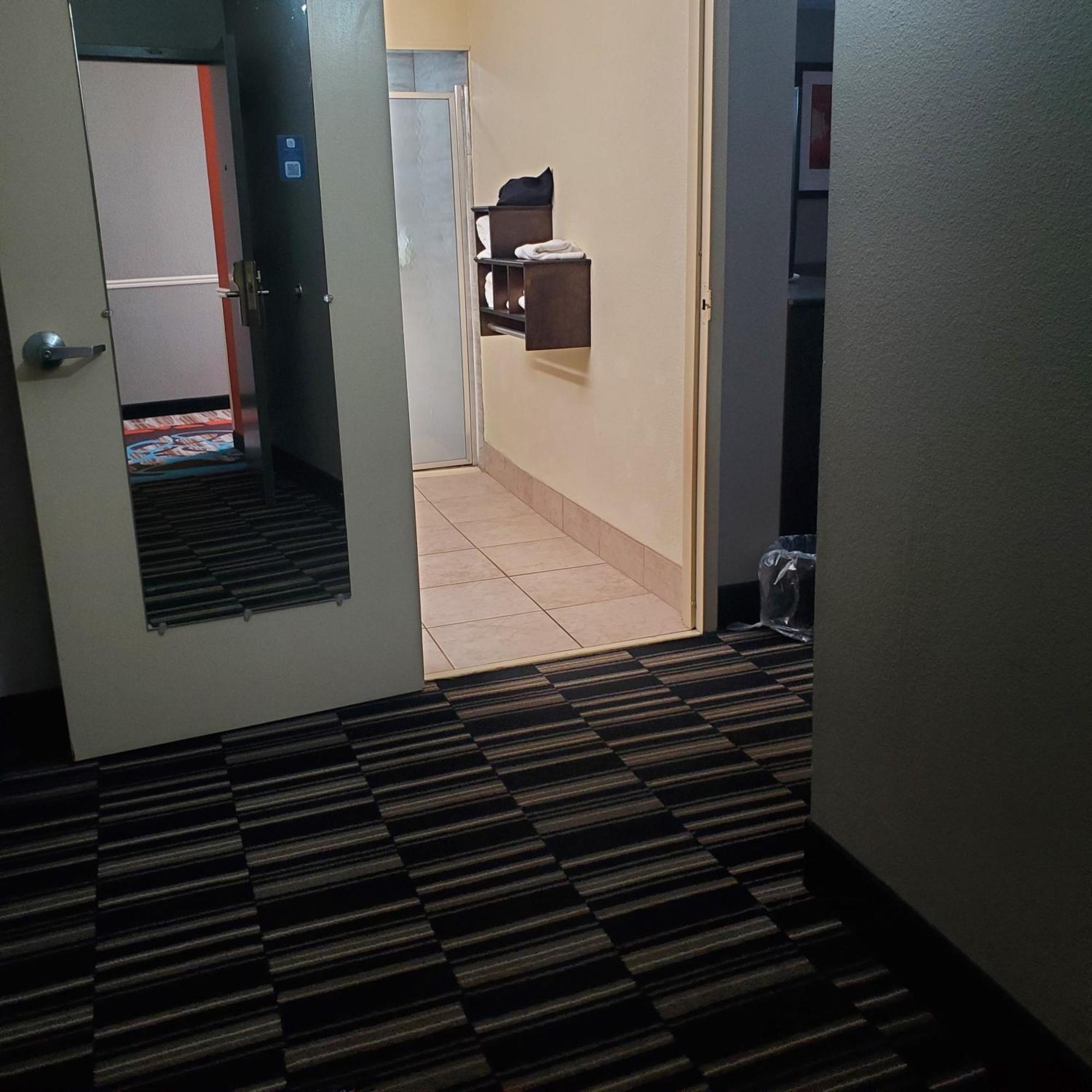 La Quinta By Wyndham Memphis Airport Graceland Екстериор снимка